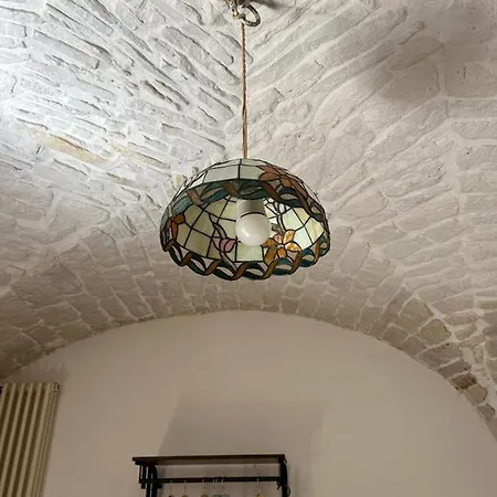 Il Mono Nel Vico